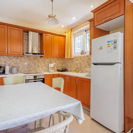 Village Pleasure Апартаменты